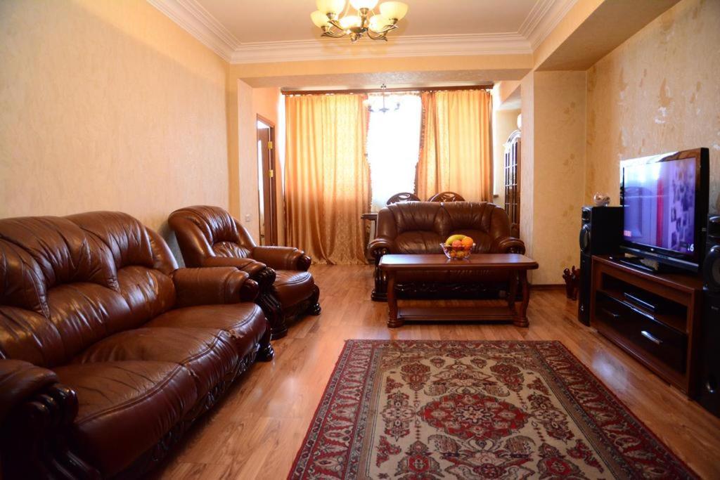 Lesi Apartament Jereván Kültér fotó
